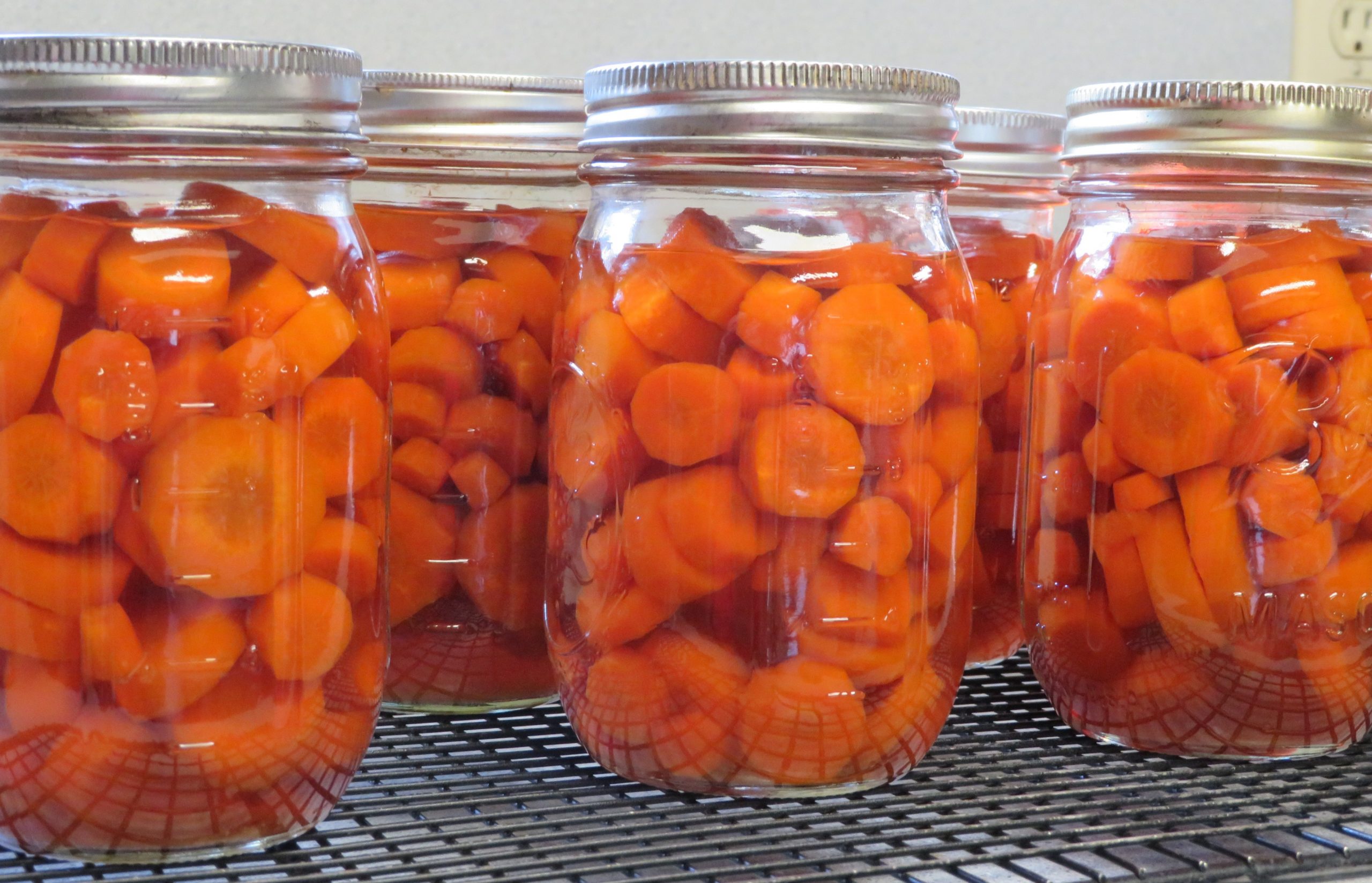 Pint jars of Brown Sugar Carrots